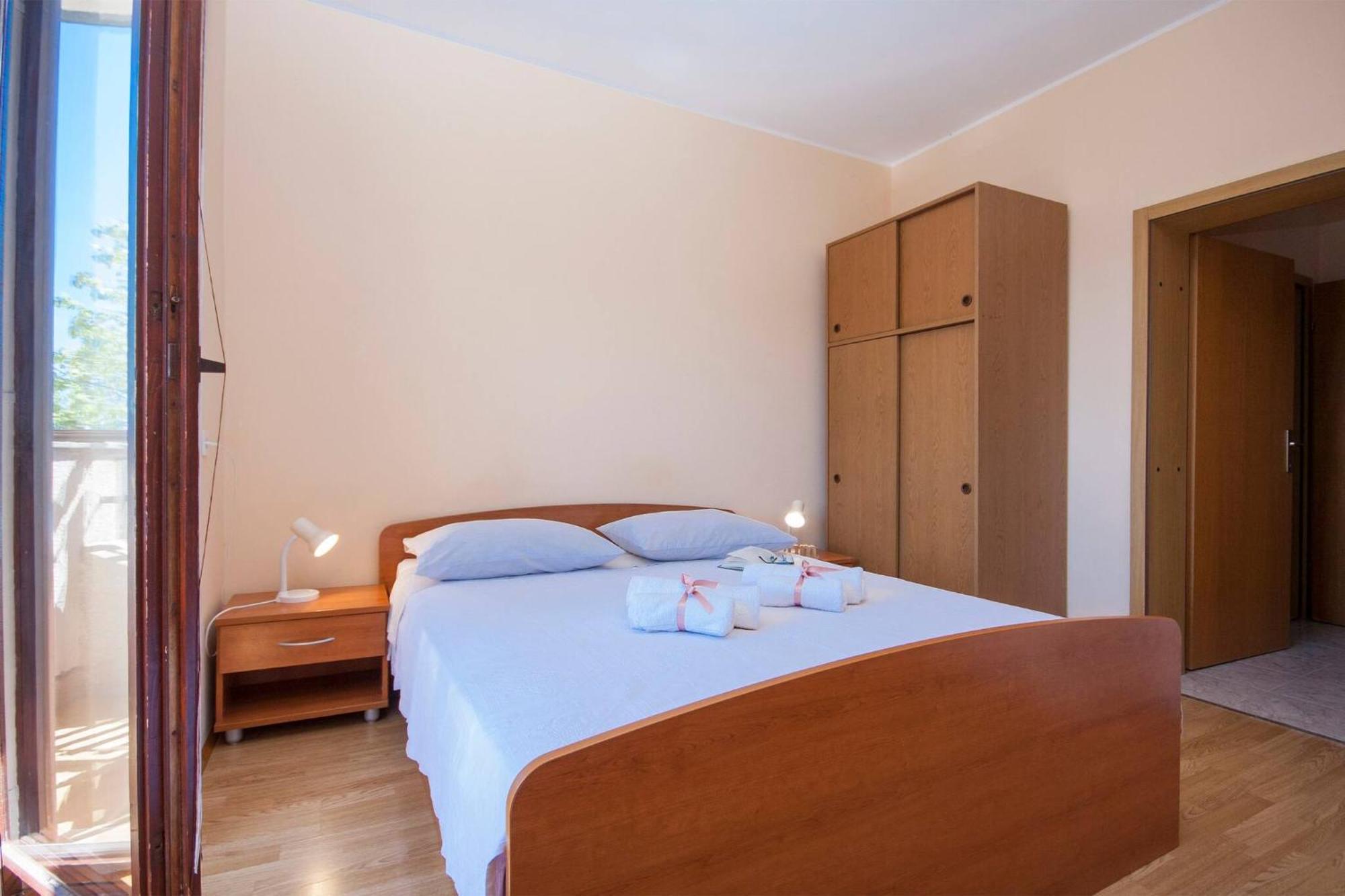 Family Apartments & Rooms Mikelin Primošten Exteriér fotografie
