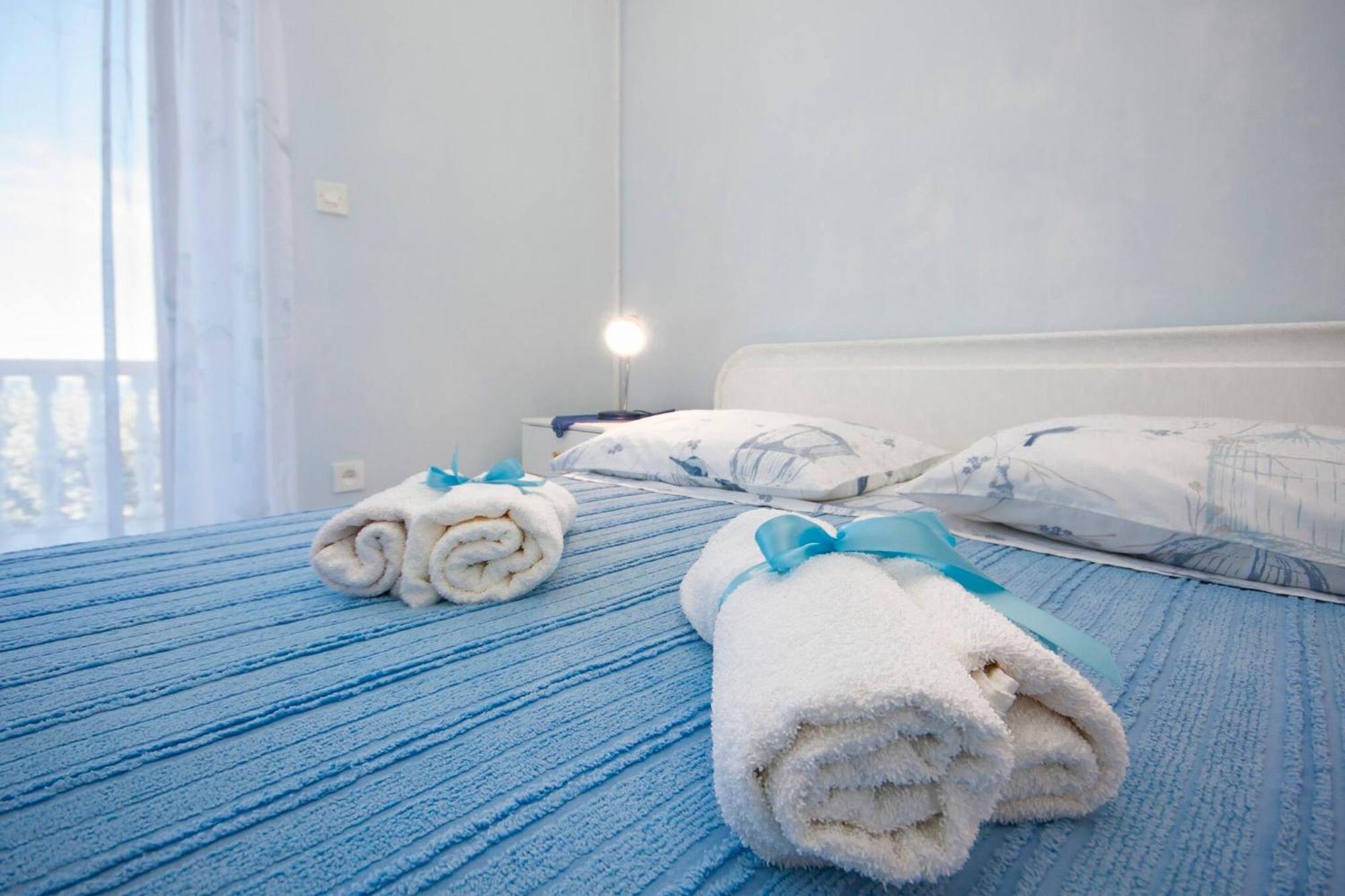 Family Apartments & Rooms Mikelin Primošten Exteriér fotografie